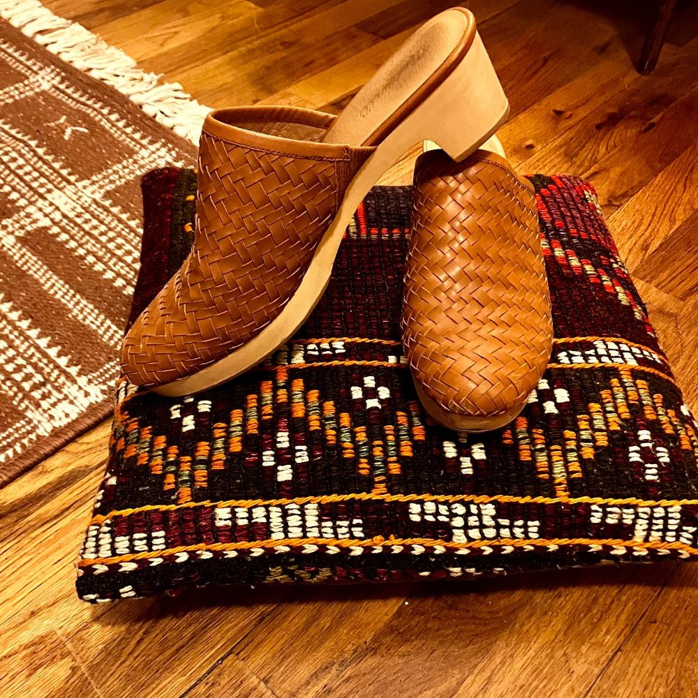 Madewell woven clogs
